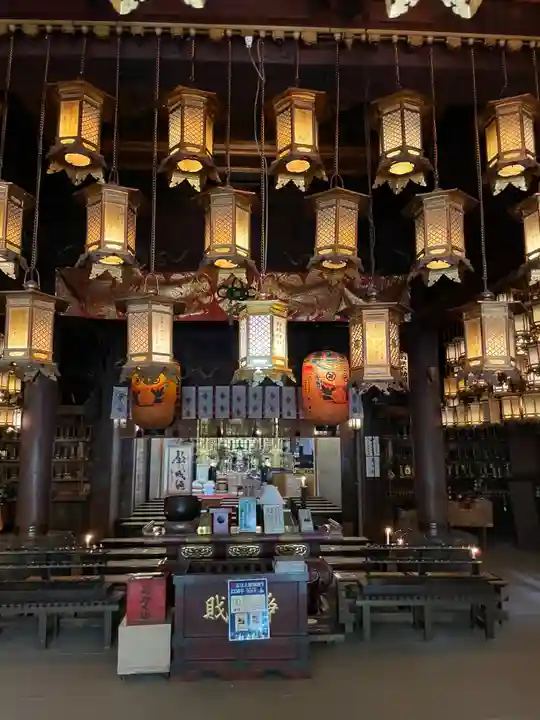 霊山寺の本殿・本堂