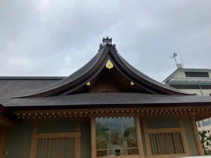 霊巌寺の{uncategorized: "未分類", other: "その他", undefined: "問題あり", building: "その他建物", grave: "お墓", sacred_gate: "鳥居", guardian: "狛犬", statue: "像", buddha: "仏像", history: "歴史", nature: "自然", garden: "庭園", animal: "動物", pagoda: "塔", temizu: "手水舎", mountain_gate: "山門・神門", sanctuary: "本殿・本堂", subordinate: "末社・摂社", art: "芸術", scenery: "景色", jizo: "地蔵", ema: "絵馬", goshuin: "御朱印", omikuji: "おみくじ", items: "授与品その他", amulet: "お守り", goshuincho: "御朱印帳", eats: "食事", festival: "お祭り", votive_dance: "神楽", shichigosan: "七五三参", wedding: "結婚式", experience: "体験その他", initially: "初詣", around: "周辺", anti_infection: "感染症対策"}
