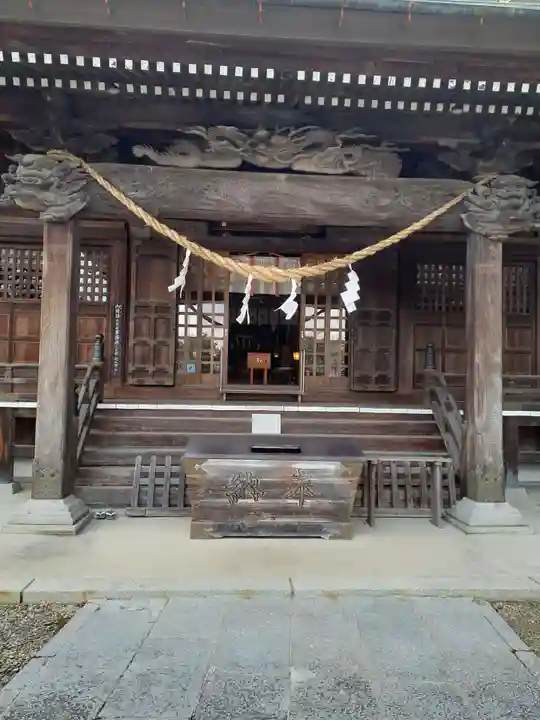 鳥谷崎神社の本殿・本堂