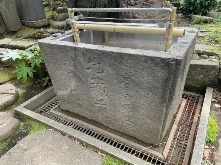 厳浄院の{uncategorized: "未分類", other: "その他", undefined: "問題あり", building: "その他建物", grave: "お墓", sacred_gate: "鳥居", guardian: "狛犬", statue: "像", buddha: "仏像", history: "歴史", nature: "自然", garden: "庭園", animal: "動物", pagoda: "塔", temizu: "手水舎", mountain_gate: "山門・神門", sanctuary: "本殿・本堂", subordinate: "末社・摂社", art: "芸術", scenery: "景色", jizo: "地蔵", ema: "絵馬", goshuin: "御朱印", omikuji: "おみくじ", items: "授与品その他", amulet: "お守り", goshuincho: "御朱印帳", eats: "食事", festival: "お祭り", votive_dance: "神楽", shichigosan: "七五三参", wedding: "結婚式", experience: "体験その他", initially: "初詣", around: "周辺", anti_infection: "感染症対策"}