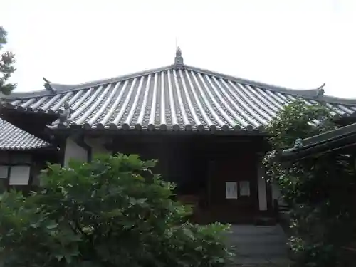 石光寺の本殿