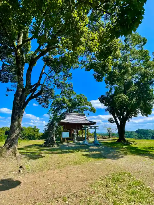 岡城天満神社の本殿・本堂