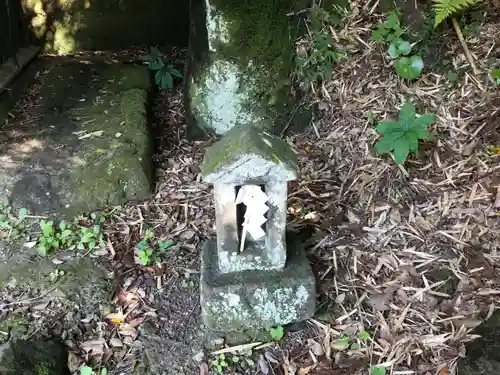 神明神社の末社