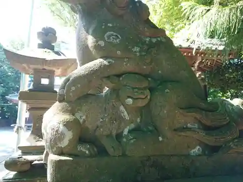 八幡神社の狛犬