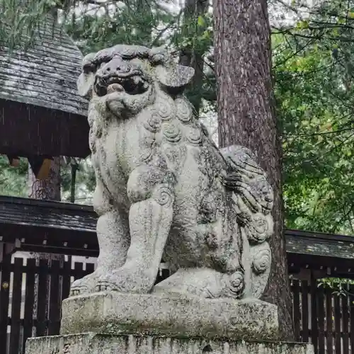 帯廣神社の狛犬