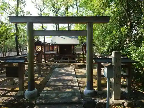 車折神社の末社