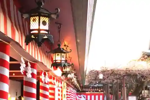 笠間稲荷神社の{uncategorized: "未分類", other: "その他", undefined: "問題あり", building: "その他建物", grave: "お墓", sacred_gate: "鳥居", guardian: "狛犬", statue: "像", buddha: "仏像", history: "歴史", nature: "自然", garden: "庭園", animal: "動物", pagoda: "塔", temizu: "手水舎", mountain_gate: "山門・神門", sanctuary: "本殿・本堂", subordinate: "末社・摂社", art: "芸術", scenery: "景色", jizo: "地蔵", ema: "絵馬", goshuin: "御朱印", omikuji: "おみくじ", items: "授与品その他", amulet: "お守り", goshuincho: "御朱印帳", eats: "食事", festival: "お祭り", votive_dance: "神楽", shichigosan: "七五三参", wedding: "結婚式", experience: "体験その他", initially: "初詣", around: "周辺", anti_infection: "感染症対策"}