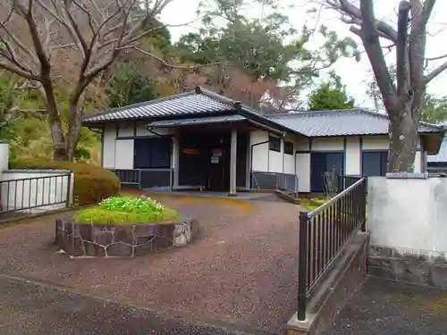 烏止野神社の周辺