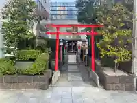 有楽稲荷神社の{uncategorized: "未分類", other: "その他", undefined: "問題あり", building: "その他建物", grave: "お墓", sacred_gate: "鳥居", guardian: "狛犬", statue: "像", buddha: "仏像", history: "歴史", nature: "自然", garden: "庭園", animal: "動物", pagoda: "塔", temizu: "手水舎", mountain_gate: "山門・神門", sanctuary: "本殿・本堂", subordinate: "末社・摂社", art: "芸術", scenery: "景色", jizo: "地蔵", ema: "絵馬", goshuin: "御朱印", omikuji: "おみくじ", items: "授与品その他", amulet: "お守り", goshuincho: "御朱印帳", eats: "食事", festival: "お祭り", votive_dance: "神楽", shichigosan: "七五三参", wedding: "結婚式", experience: "体験その他", initially: "初詣", around: "周辺", anti_infection: "感染症対策"}