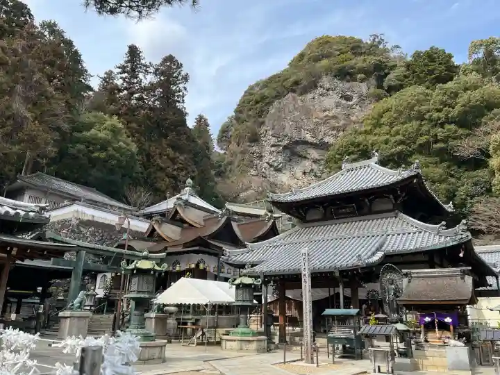 宝山寺の{uncategorized: "未分類", other: "その他", undefined: "問題あり", building: "その他建物", grave: "お墓", sacred_gate: "鳥居", guardian: "狛犬", statue: "像", buddha: "仏像", history: "歴史", nature: "自然", garden: "庭園", animal: "動物", pagoda: "塔", temizu: "手水舎", mountain_gate: "山門・神門", sanctuary: "本殿・本堂", subordinate: "末社・摂社", art: "芸術", scenery: "景色", jizo: "地蔵", ema: "絵馬", goshuin: "御朱印", omikuji: "おみくじ", items: "授与品その他", amulet: "お守り", goshuincho: "御朱印帳", eats: "食事", festival: "お祭り", votive_dance: "神楽", shichigosan: "七五三参", wedding: "結婚式", experience: "体験その他", initially: "初詣", around: "周辺", anti_infection: "感染症対策"}