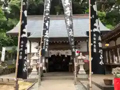 王子神社の本殿