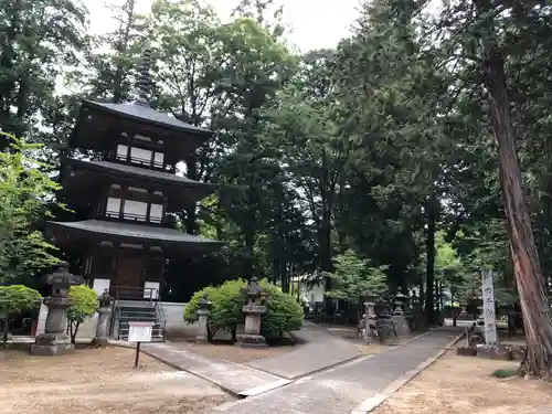 恵林寺の塔