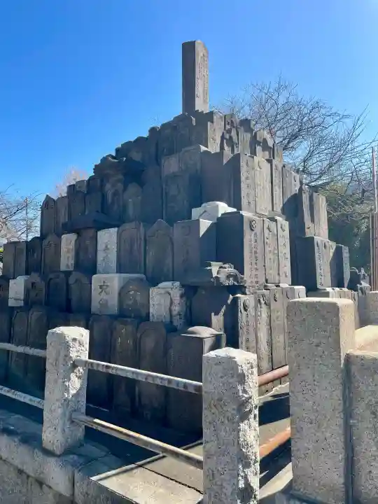 妙典寺の{uncategorized: "未分類", other: "その他", undefined: "問題あり", building: "その他建物", grave: "お墓", sacred_gate: "鳥居", guardian: "狛犬", statue: "像", buddha: "仏像", history: "歴史", nature: "自然", garden: "庭園", animal: "動物", pagoda: "塔", temizu: "手水舎", mountain_gate: "山門・神門", sanctuary: "本殿・本堂", subordinate: "末社・摂社", art: "芸術", scenery: "景色", jizo: "地蔵", ema: "絵馬", goshuin: "御朱印", omikuji: "おみくじ", items: "授与品その他", amulet: "お守り", goshuincho: "御朱印帳", eats: "食事", festival: "お祭り", votive_dance: "神楽", shichigosan: "七五三参", wedding: "結婚式", experience: "体験その他", initially: "初詣", around: "周辺", anti_infection: "感染症対策"}
