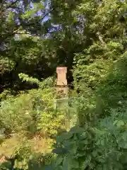 水神（丸山児童遊園近く）の建物その他