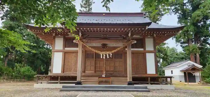 柏倉八幡神社の本殿・本堂