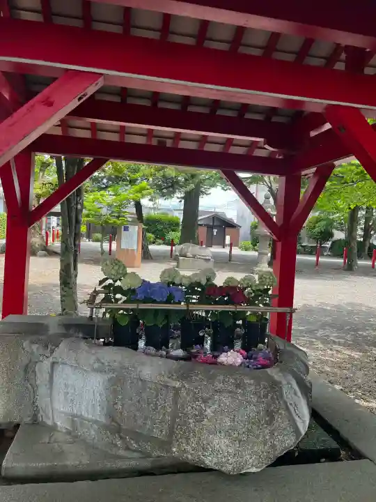 美奈宜神社の{uncategorized: "未分類", other: "その他", undefined: "問題あり", building: "その他建物", grave: "お墓", sacred_gate: "鳥居", guardian: "狛犬", statue: "像", buddha: "仏像", history: "歴史", nature: "自然", garden: "庭園", animal: "動物", pagoda: "塔", temizu: "手水舎", mountain_gate: "山門・神門", sanctuary: "本殿・本堂", subordinate: "末社・摂社", art: "芸術", scenery: "景色", jizo: "地蔵", ema: "絵馬", goshuin: "御朱印", omikuji: "おみくじ", items: "授与品その他", amulet: "お守り", goshuincho: "御朱印帳", eats: "食事", festival: "お祭り", votive_dance: "神楽", shichigosan: "七五三参", wedding: "結婚式", experience: "体験その他", initially: "初詣", around: "周辺", anti_infection: "感染症対策"}