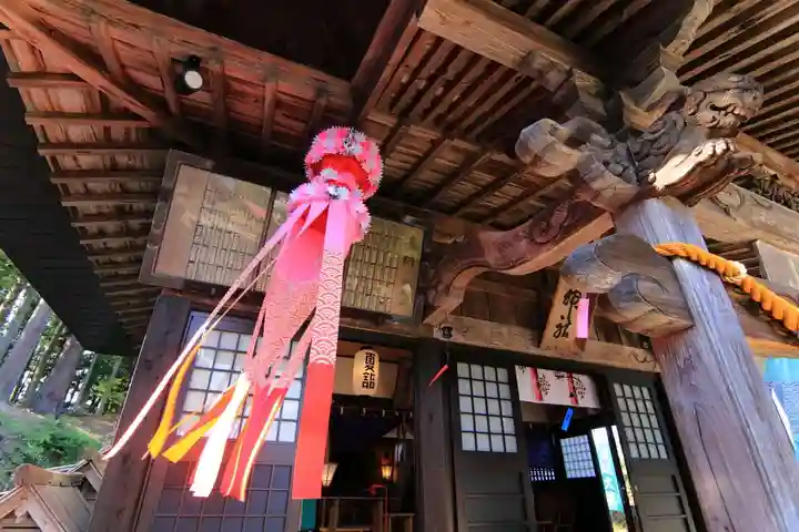 長屋神社の本殿・本堂