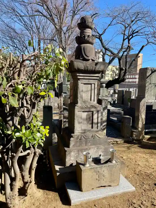 本納寺の{uncategorized: "未分類", other: "その他", undefined: "問題あり", building: "その他建物", grave: "お墓", sacred_gate: "鳥居", guardian: "狛犬", statue: "像", buddha: "仏像", history: "歴史", nature: "自然", garden: "庭園", animal: "動物", pagoda: "塔", temizu: "手水舎", mountain_gate: "山門・神門", sanctuary: "本殿・本堂", subordinate: "末社・摂社", art: "芸術", scenery: "景色", jizo: "地蔵", ema: "絵馬", goshuin: "御朱印", omikuji: "おみくじ", items: "授与品その他", amulet: "お守り", goshuincho: "御朱印帳", eats: "食事", festival: "お祭り", votive_dance: "神楽", shichigosan: "七五三参", wedding: "結婚式", experience: "体験その他", initially: "初詣", around: "周辺", anti_infection: "感染症対策"}