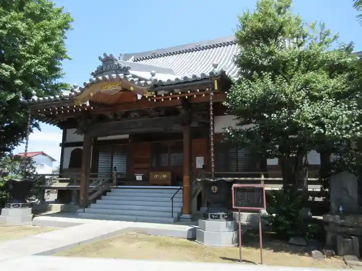 九品寺の本殿・本堂