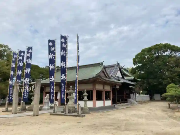 泊神社の本殿・本堂