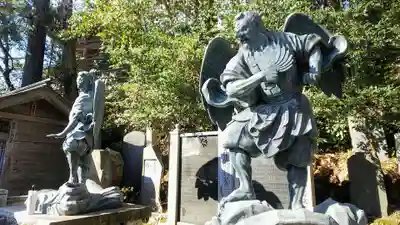 高尾山薬王院の像