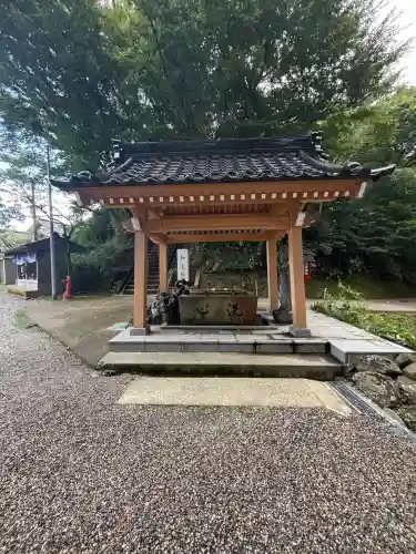 倶利迦羅不動寺山頂本堂(石川県)