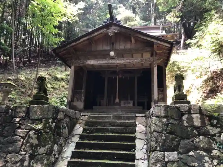 椎村神社の本殿・本堂
