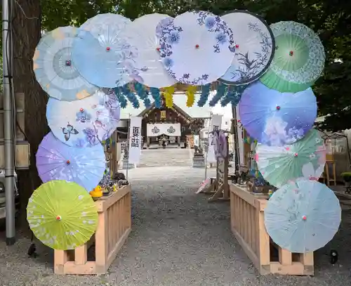 札幌諏訪神社の山門・神門