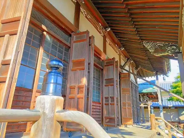 浄信寺の本殿・本堂