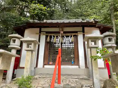 賣布神社の末社