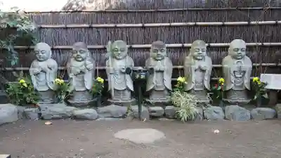 正寶院（飛不動尊）の地蔵