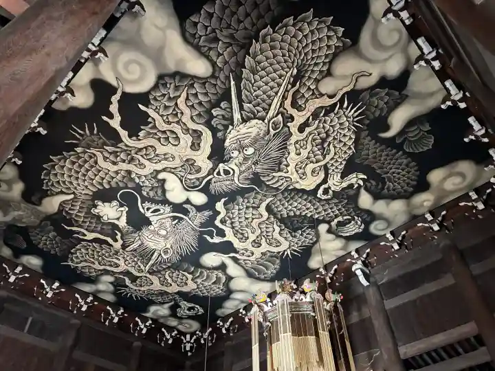 建仁寺(建仁禅寺)の{uncategorized: "未分類", other: "その他", undefined: "問題あり", building: "その他建物", grave: "お墓", sacred_gate: "鳥居", guardian: "狛犬", statue: "像", buddha: "仏像", history: "歴史", nature: "自然", garden: "庭園", animal: "動物", pagoda: "塔", temizu: "手水舎", mountain_gate: "山門・神門", sanctuary: "本殿・本堂", subordinate: "末社・摂社", art: "芸術", scenery: "景色", jizo: "地蔵", ema: "絵馬", goshuin: "御朱印", omikuji: "おみくじ", items: "授与品その他", amulet: "お守り", goshuincho: "御朱印帳", eats: "食事", festival: "お祭り", votive_dance: "神楽", shichigosan: "七五三参", wedding: "結婚式", experience: "体験その他", initially: "初詣", around: "周辺", anti_infection: "感染症対策"}