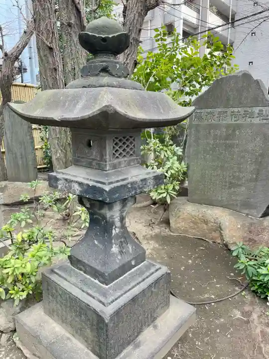 猿江神社の{uncategorized: "未分類", other: "その他", undefined: "問題あり", building: "その他建物", grave: "お墓", sacred_gate: "鳥居", guardian: "狛犬", statue: "像", buddha: "仏像", history: "歴史", nature: "自然", garden: "庭園", animal: "動物", pagoda: "塔", temizu: "手水舎", mountain_gate: "山門・神門", sanctuary: "本殿・本堂", subordinate: "末社・摂社", art: "芸術", scenery: "景色", jizo: "地蔵", ema: "絵馬", goshuin: "御朱印", omikuji: "おみくじ", items: "授与品その他", amulet: "お守り", goshuincho: "御朱印帳", eats: "食事", festival: "お祭り", votive_dance: "神楽", shichigosan: "七五三参", wedding: "結婚式", experience: "体験その他", initially: "初詣", around: "周辺", anti_infection: "感染症対策"}