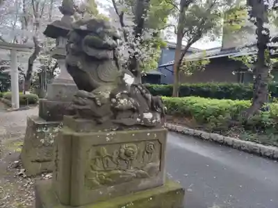 前原御嶽神社の狛犬