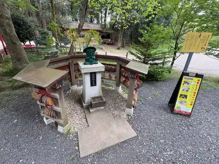 間々田八幡宮の{uncategorized: "未分類", other: "その他", undefined: "問題あり", building: "その他建物", grave: "お墓", sacred_gate: "鳥居", guardian: "狛犬", statue: "像", buddha: "仏像", history: "歴史", nature: "自然", garden: "庭園", animal: "動物", pagoda: "塔", temizu: "手水舎", mountain_gate: "山門・神門", sanctuary: "本殿・本堂", subordinate: "末社・摂社", art: "芸術", scenery: "景色", jizo: "地蔵", ema: "絵馬", goshuin: "御朱印", omikuji: "おみくじ", items: "授与品その他", amulet: "お守り", goshuincho: "御朱印帳", eats: "食事", festival: "お祭り", votive_dance: "神楽", shichigosan: "七五三参", wedding: "結婚式", experience: "体験その他", initially: "初詣", around: "周辺", anti_infection: "感染症対策"}