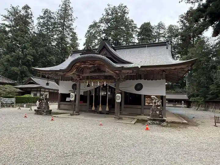 伊和神社の{uncategorized: "未分類", other: "その他", undefined: "問題あり", building: "その他建物", grave: "お墓", sacred_gate: "鳥居", guardian: "狛犬", statue: "像", buddha: "仏像", history: "歴史", nature: "自然", garden: "庭園", animal: "動物", pagoda: "塔", temizu: "手水舎", mountain_gate: "山門・神門", sanctuary: "本殿・本堂", subordinate: "末社・摂社", art: "芸術", scenery: "景色", jizo: "地蔵", ema: "絵馬", goshuin: "御朱印", omikuji: "おみくじ", items: "授与品その他", amulet: "お守り", goshuincho: "御朱印帳", eats: "食事", festival: "お祭り", votive_dance: "神楽", shichigosan: "七五三参", wedding: "結婚式", experience: "体験その他", initially: "初詣", around: "周辺", anti_infection: "感染症対策"}