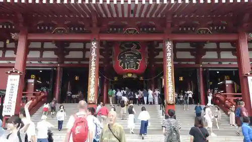 浅草寺の本殿・本堂