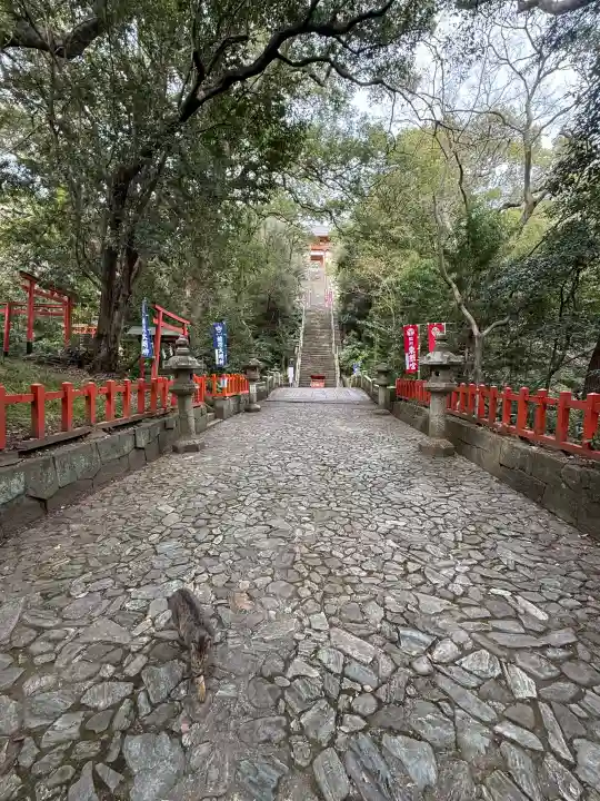 紀州東照宮の{uncategorized: "未分類", other: "その他", undefined: "問題あり", building: "その他建物", grave: "お墓", sacred_gate: "鳥居", guardian: "狛犬", statue: "像", buddha: "仏像", history: "歴史", nature: "自然", garden: "庭園", animal: "動物", pagoda: "塔", temizu: "手水舎", mountain_gate: "山門・神門", sanctuary: "本殿・本堂", subordinate: "末社・摂社", art: "芸術", scenery: "景色", jizo: "地蔵", ema: "絵馬", goshuin: "御朱印", omikuji: "おみくじ", items: "授与品その他", amulet: "お守り", goshuincho: "御朱印帳", eats: "食事", festival: "お祭り", votive_dance: "神楽", shichigosan: "七五三参", wedding: "結婚式", experience: "体験その他", initially: "初詣", around: "周辺", anti_infection: "感染症対策"}