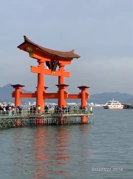 厳島神社(広島県)