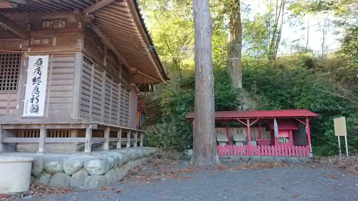 横瀬八幡神社の末社・摂社