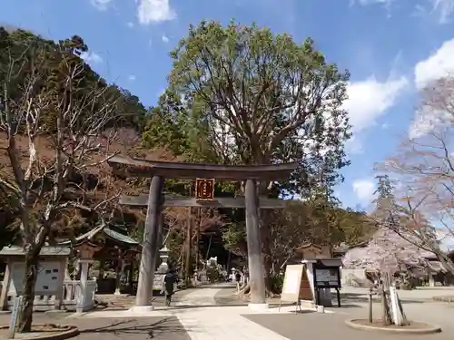 高麗神社の鳥居