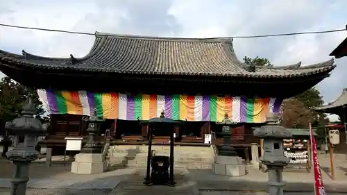 鶴林寺の本殿・本堂