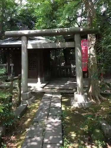 西久保八幡神社の鳥居