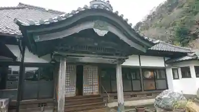 慈恩院の本殿・本堂