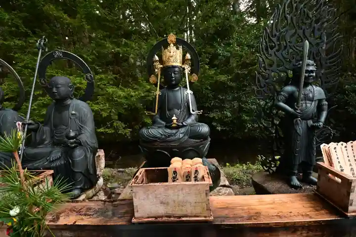 高野山金剛峯寺奥の院(和歌山県)