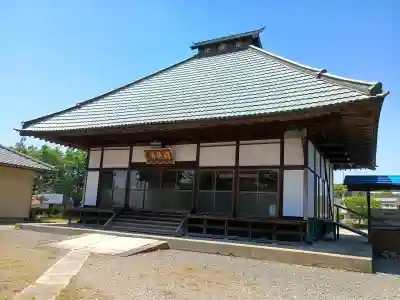 圓徳寺の{uncategorized: "未分類", other: "その他", undefined: "問題あり", building: "その他建物", grave: "お墓", sacred_gate: "鳥居", guardian: "狛犬", statue: "像", buddha: "仏像", history: "歴史", nature: "自然", garden: "庭園", animal: "動物", pagoda: "塔", temizu: "手水舎", mountain_gate: "山門・神門", sanctuary: "本殿・本堂", subordinate: "末社・摂社", art: "芸術", scenery: "景色", jizo: "地蔵", ema: "絵馬", goshuin: "御朱印", omikuji: "おみくじ", items: "授与品その他", amulet: "お守り", goshuincho: "御朱印帳", eats: "食事", festival: "お祭り", votive_dance: "神楽", shichigosan: "七五三参", wedding: "結婚式", experience: "体験その他", initially: "初詣", around: "周辺", anti_infection: "感染症対策"}