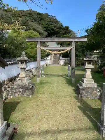 神明神社の鳥居