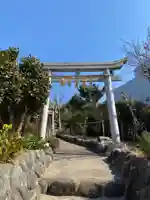横浜御嶽神社の鳥居