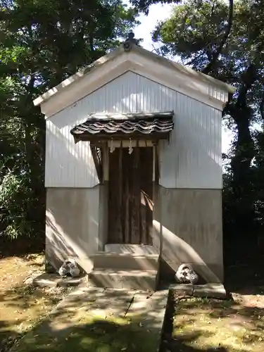 粟嶋神社の建物その他