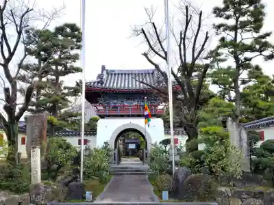 松秀寺の山門・神門